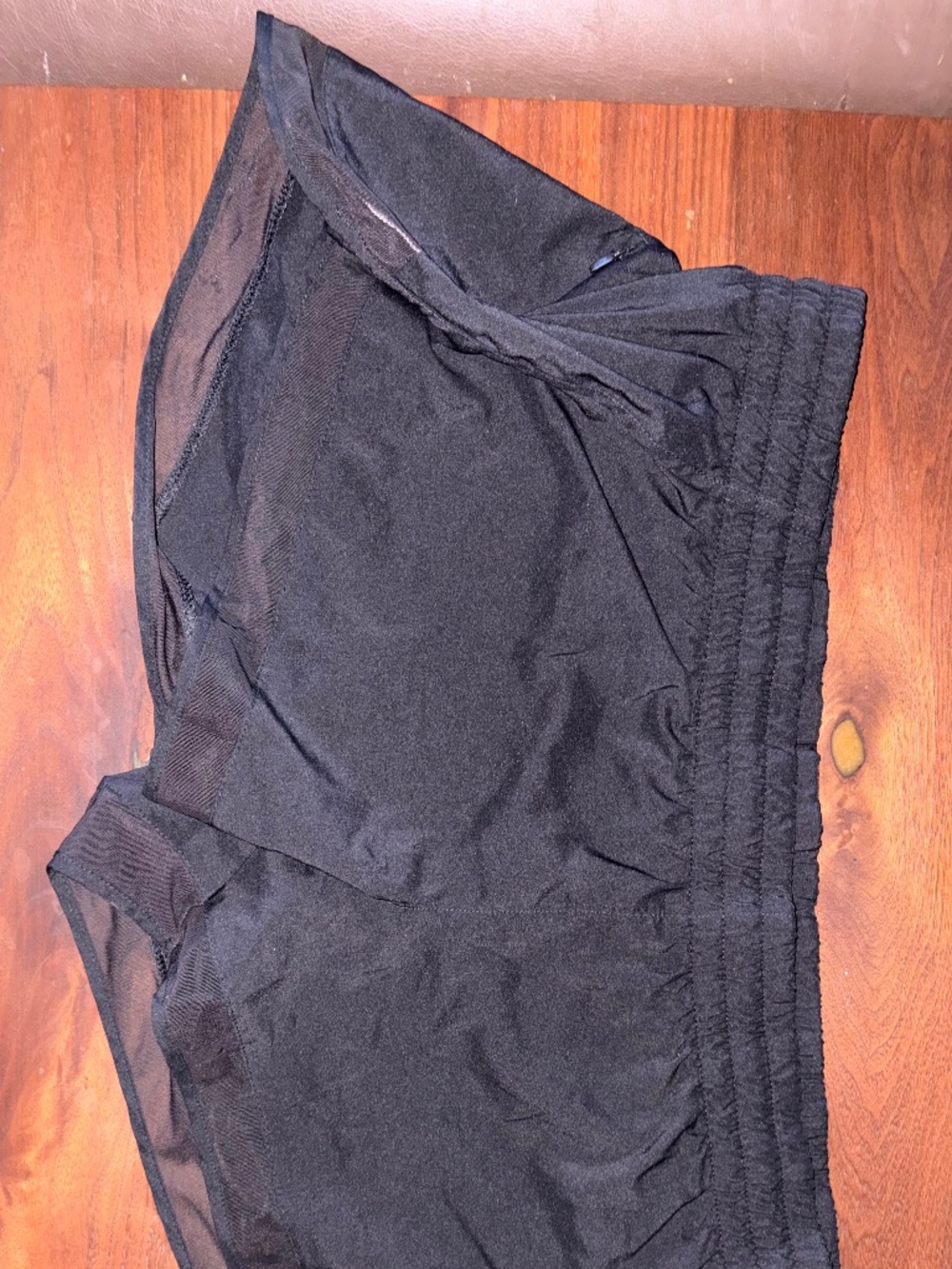 Athleta Mesh Racer Run Mid Rise 4" Short